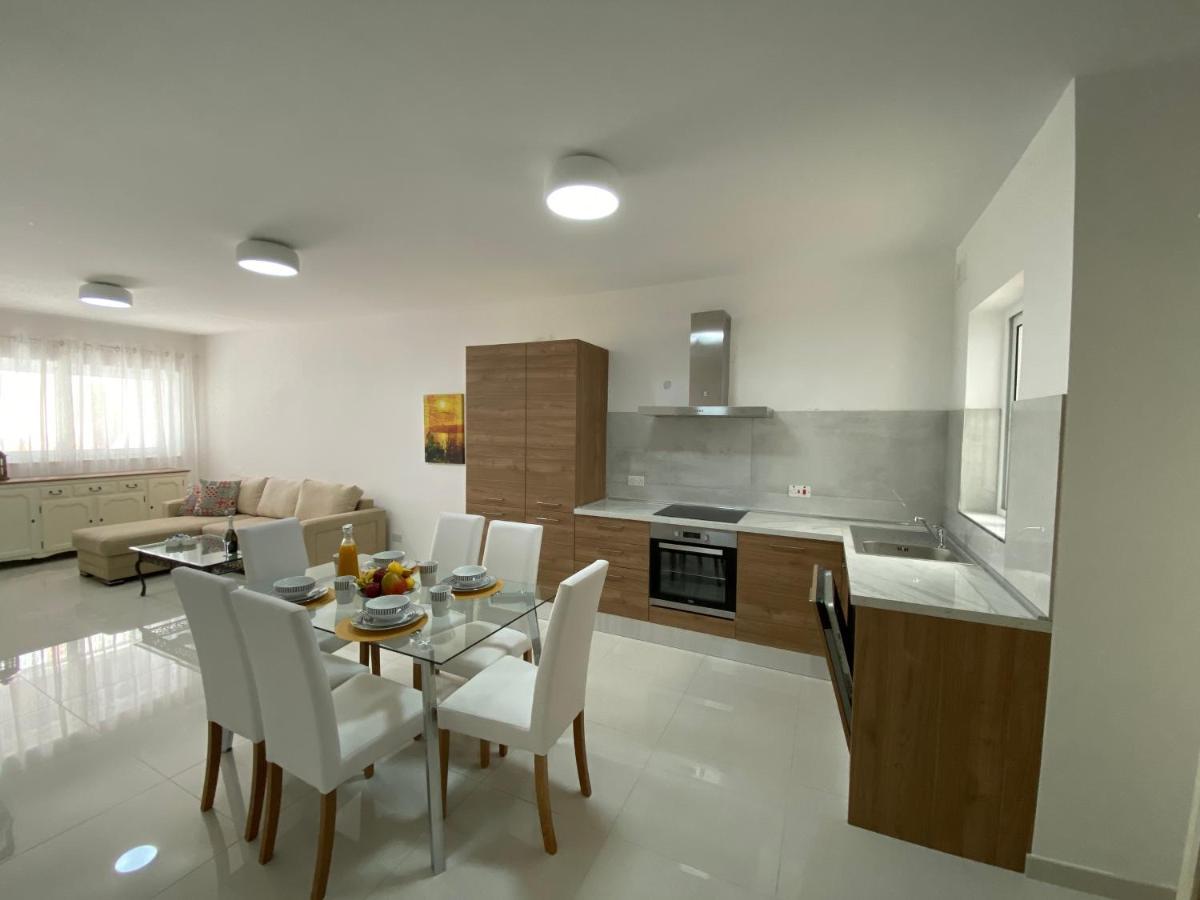 Sunshine Apartments Mellieha - Modern Three Bedroom Ground Floor Apartment With Yard Экстерьер фото
