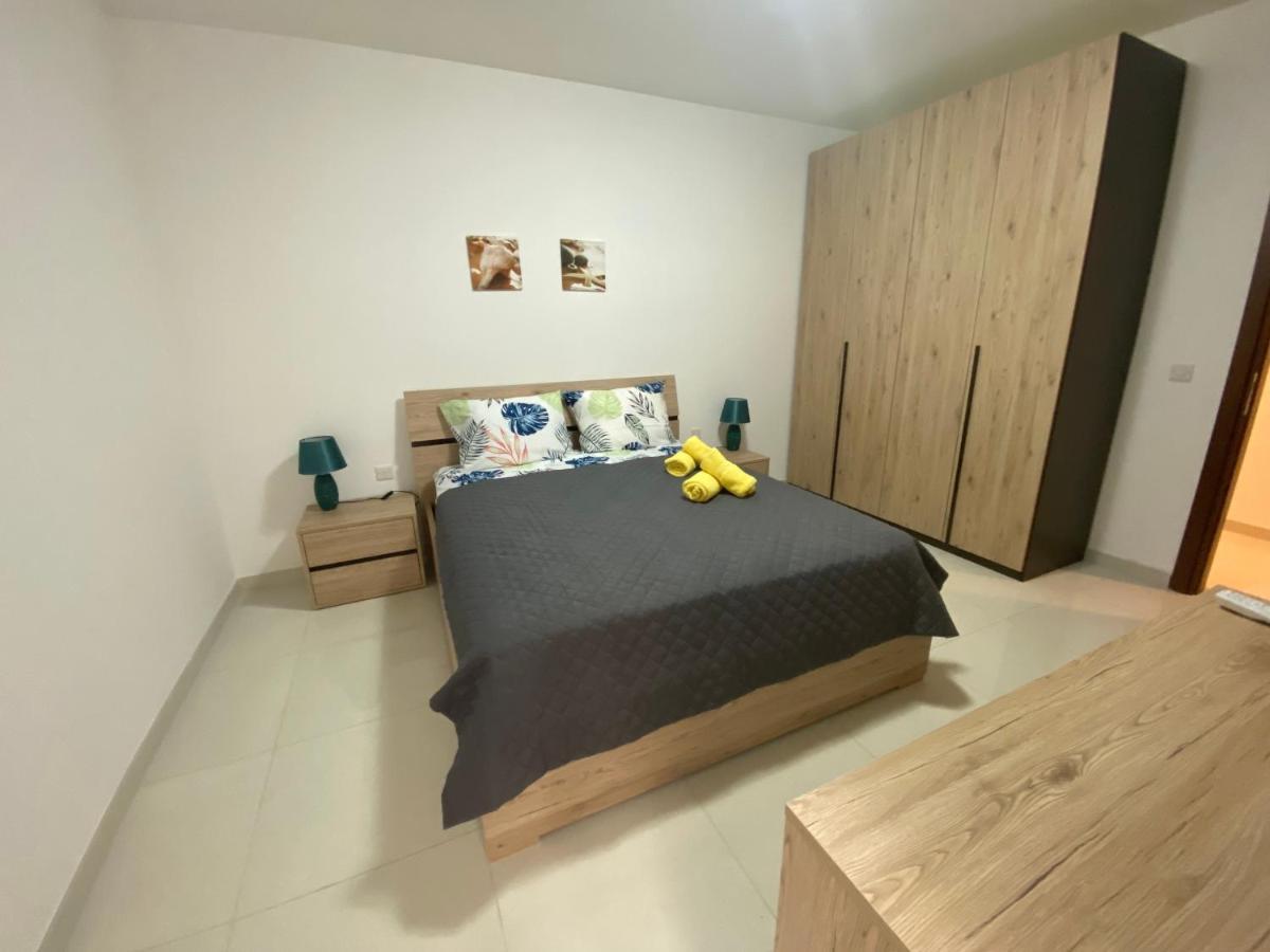 Sunshine Apartments Mellieha - Modern Three Bedroom Ground Floor Apartment With Yard Экстерьер фото