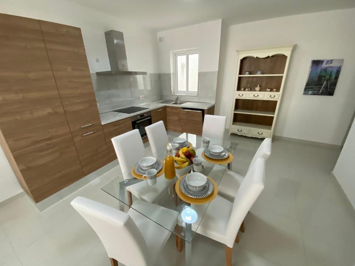 Sunshine Apartments Mellieha - Modern Three Bedroom Ground Floor Apartment With Yard Экстерьер фото